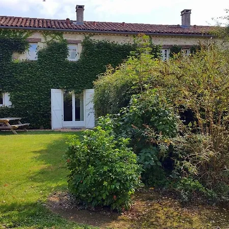 Domaine De La Brette 펜션